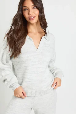 Pull en maille tricotée ultra douce à col en V et pantalon à jambe droite assortis