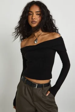 Pull-over Bardot à effet twist sur le devant