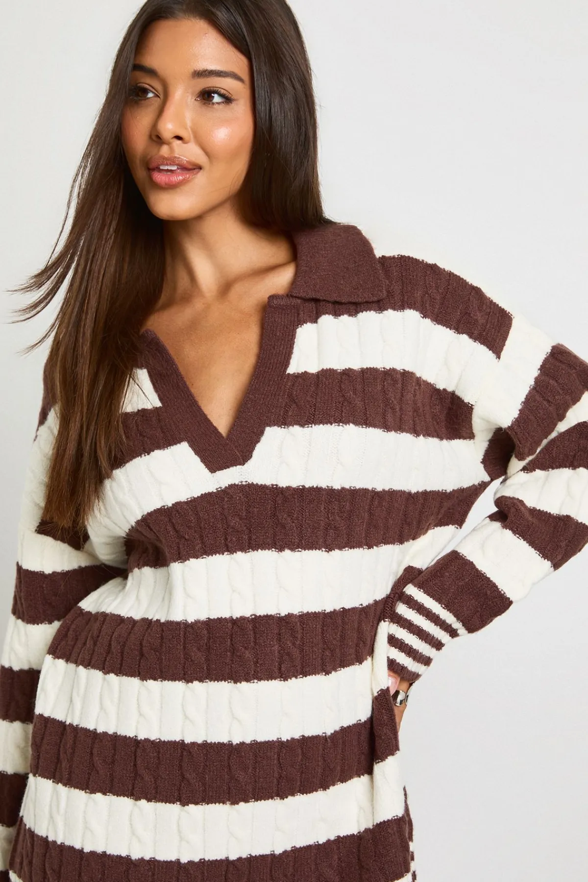 boohoo Pull rayé à col en V<Femme Pulls Et Gilets|Toutes Les Mailles
