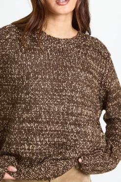 Pull surdimensionné en maille épaisse à détails de couture inversée
