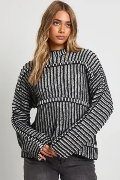 Pull surdimensionné en maille épaisse à col haut