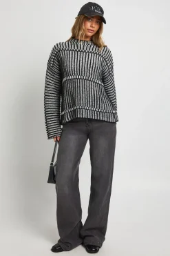 Pull surdimensionné en maille épaisse à col haut
