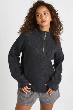 Pull surdimensionné en maille douce à col zippé