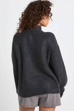 Pull surdimensionné en maille douce à col zippé