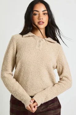 Pull surdimensionné en tricot bouclé doux à col boutonné