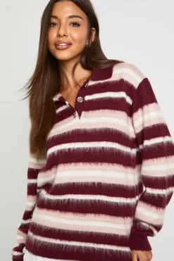 Pull surdimensionné ultra-doux avec détails de col à rayures multiples
