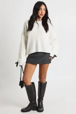 boohoo Pull tricoté avec détail de manchette à nœud<Femme Pulls Et Gilets|Toutes Les Mailles