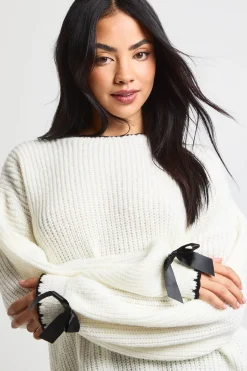 boohoo Pull tricoté avec détail de manchette à nœud<Femme Pulls Et Gilets|Toutes Les Mailles