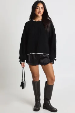 Pull tricoté avec détails de poignets à nœud