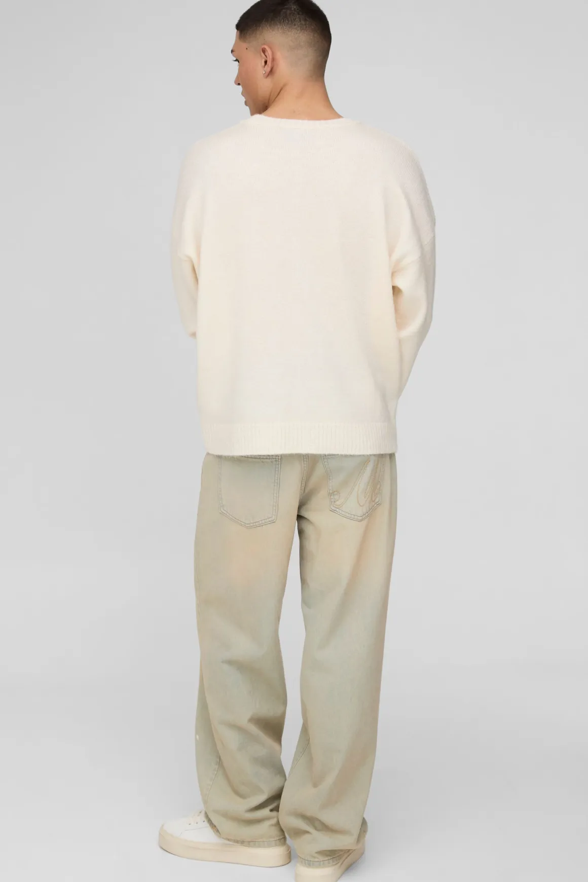 Pull tricoté brossé, surdimensionné et au style carré