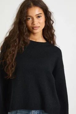 Pull tricoté à col rond ultra-doux