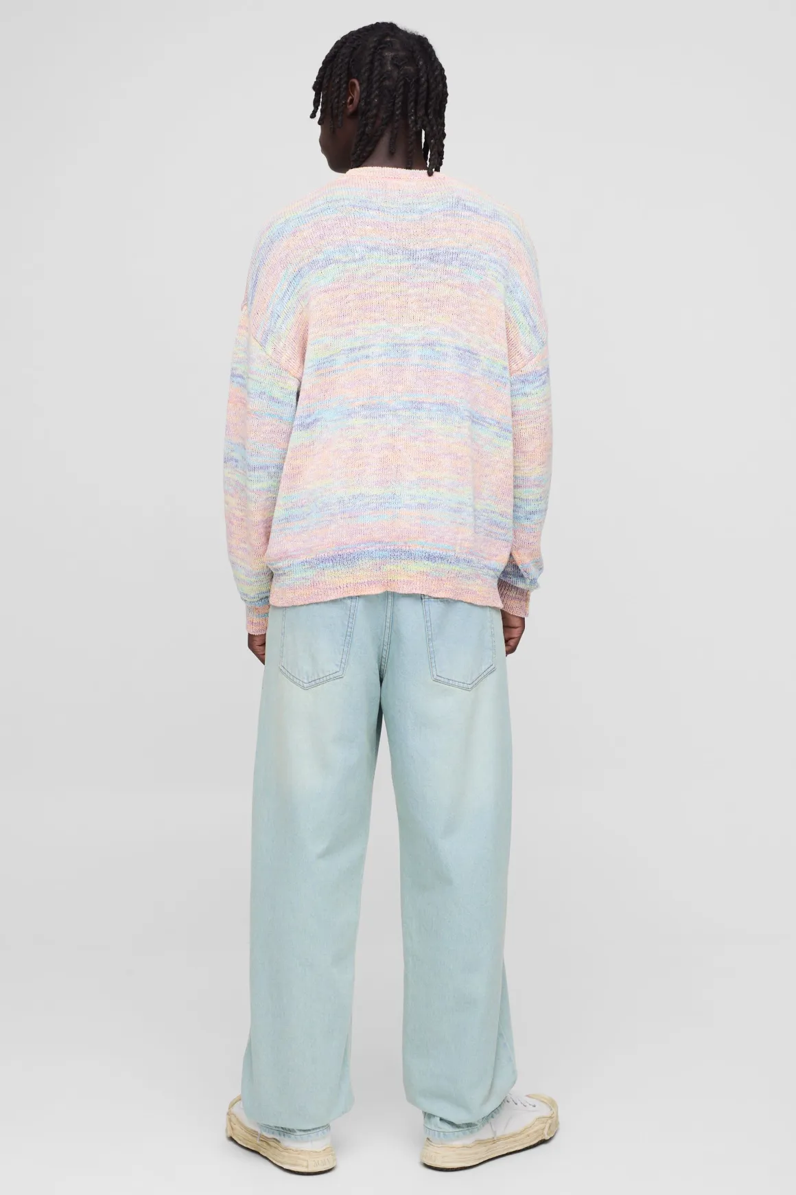 Pull tricoté léger à rayures ombrées démesurées