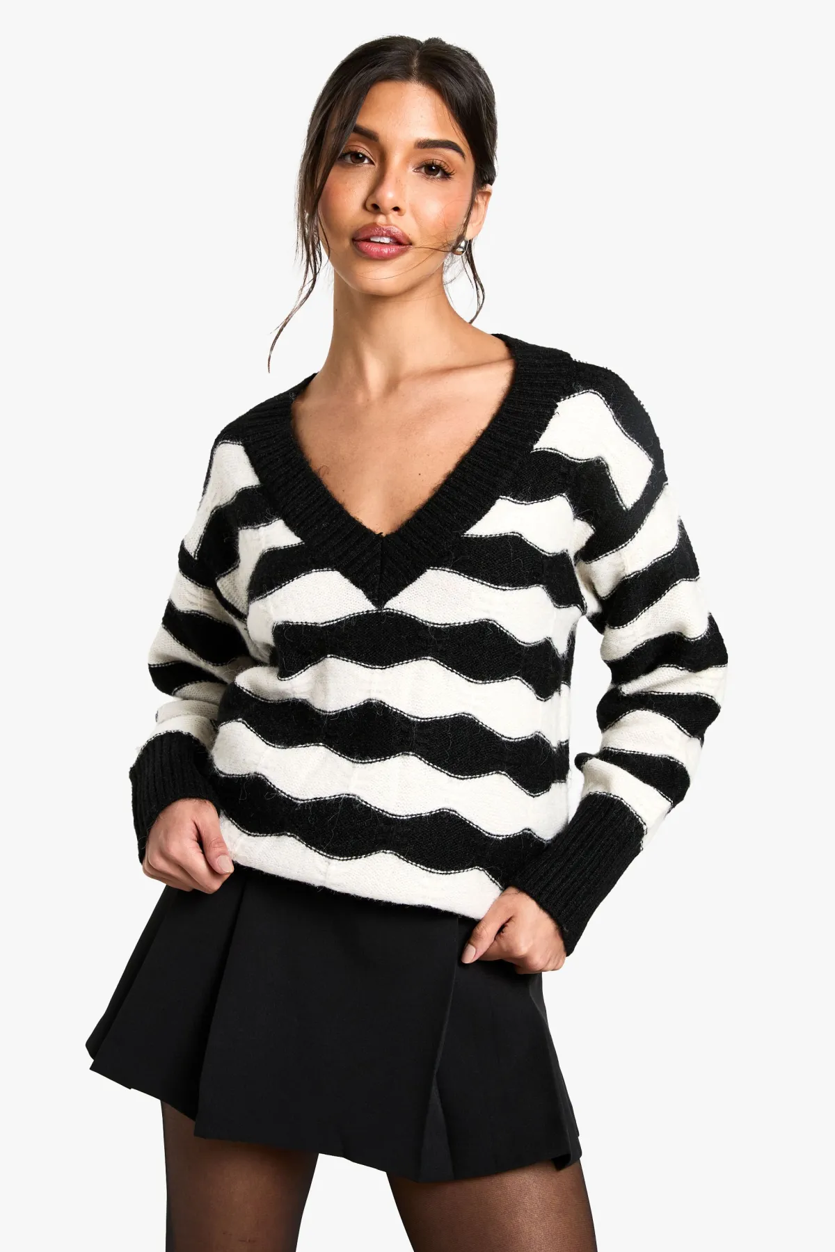 boohoo Pull tricoté oversize à rayures en col en V<Femme Pulls Et Gilets|Toutes Les Mailles