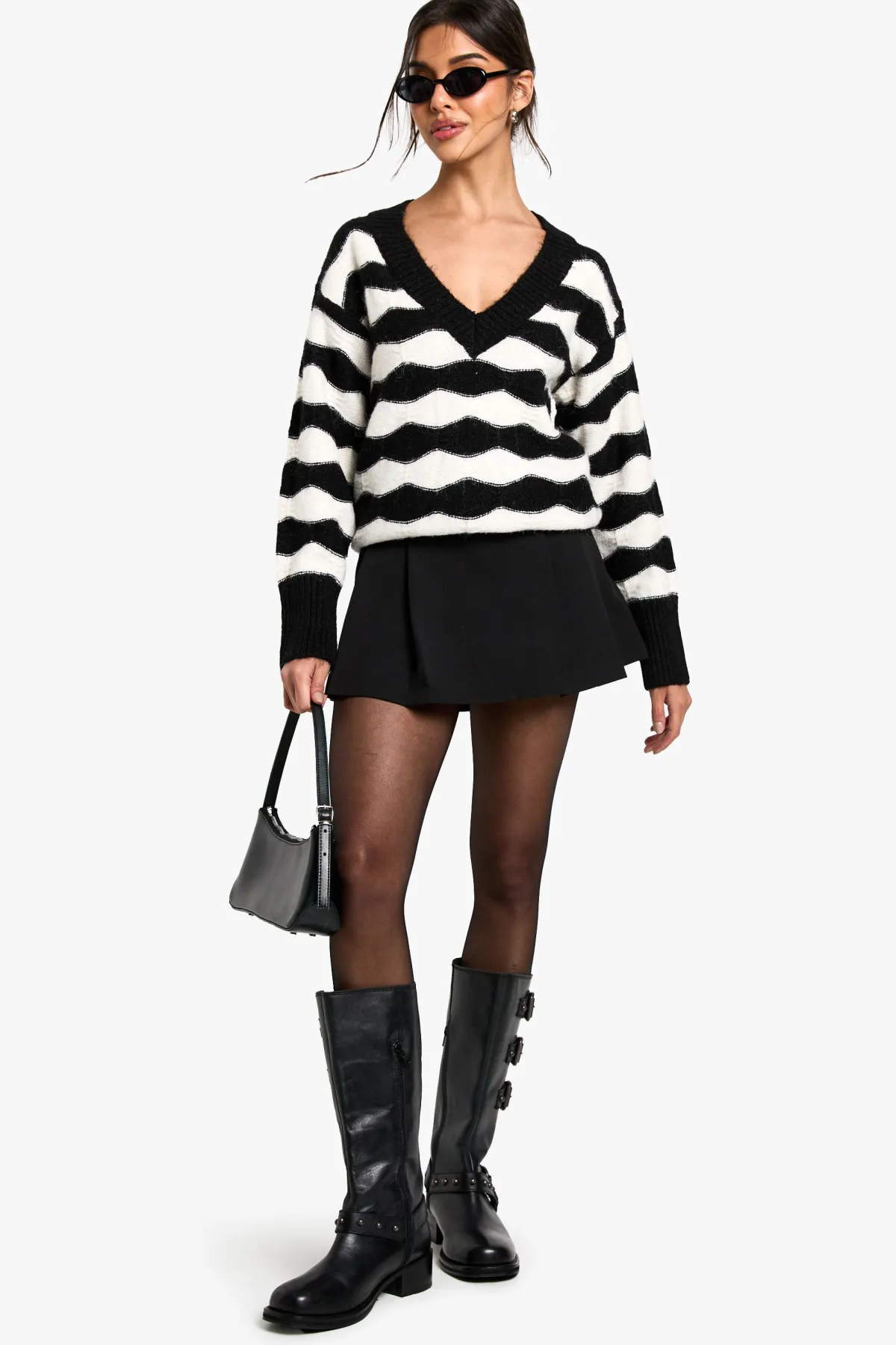boohoo Pull tricoté oversize à rayures en col en V<Femme Pulls Et Gilets|Toutes Les Mailles