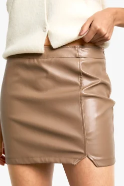 boohoo Pu Mini Jupe en synthétique à Emmanchure Fendue<Femme Jupes|Jupes
