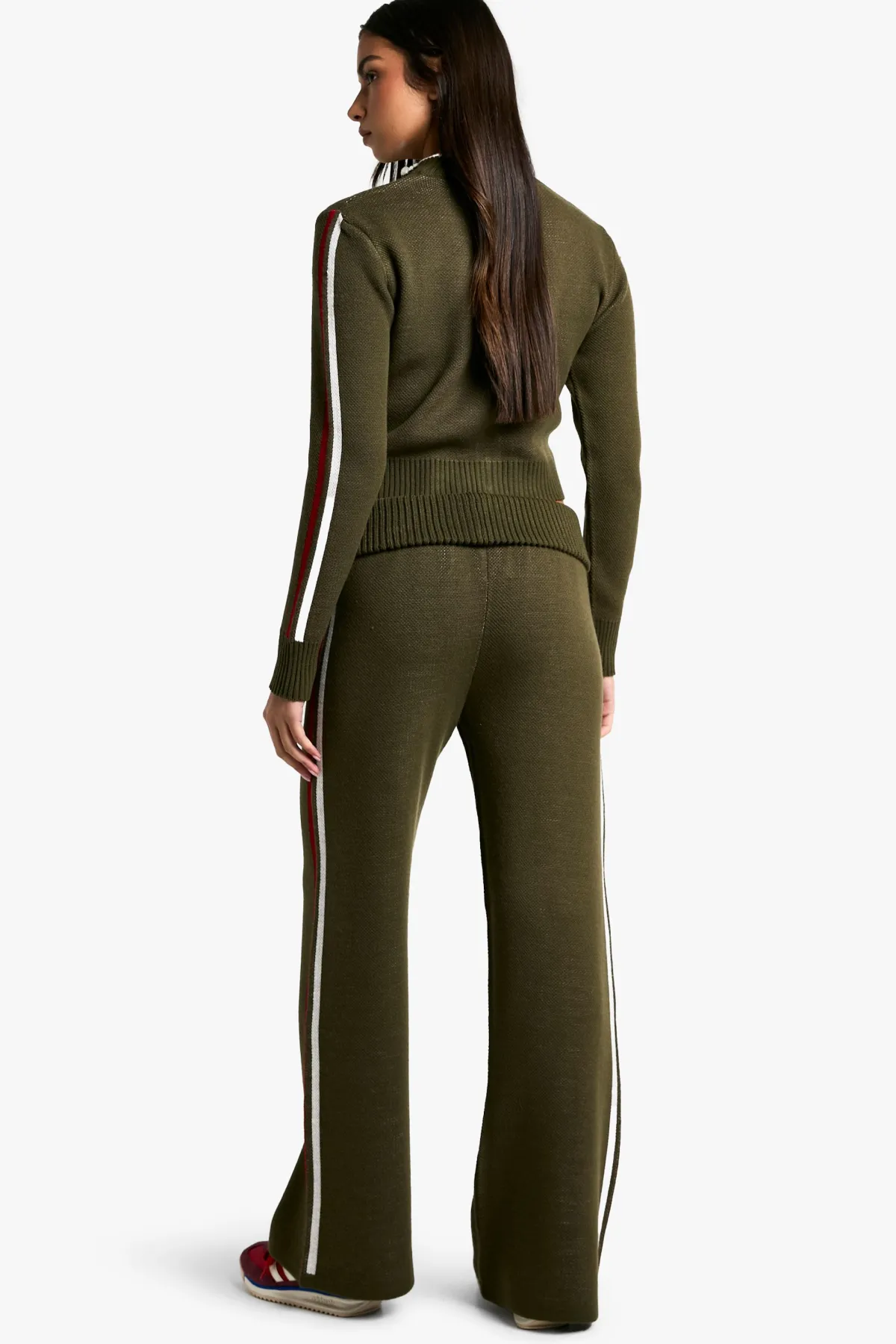boohoo Rib tricoté en côtes à col haut avec fermeture éclair intégrale et pantalon évasé à ceinture rabattable<Femme Pulls Et Gilets|Toutes Les Mailles
