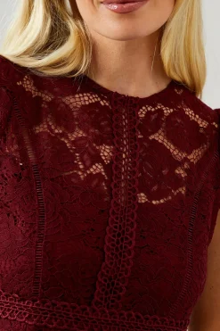 Wallis Robe Ajustée et Évasée en Dentelle Petite Taille<Femme Robes Mi-Longues|Satin Et Dentelle