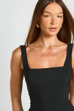 Robe Ajustée Mi-longue À Ourlet Tombant