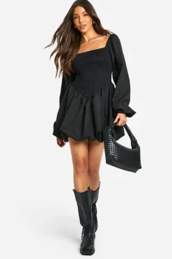 Robe babydoll froncée à manches longues