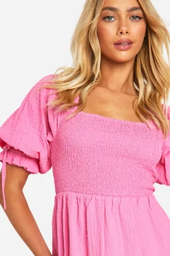 Robe babydoll texturée à manches bouffantes