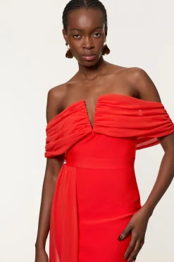 Robe à bande, tricotée et tissée, avec décolleté Bardot et détail de jupe