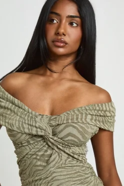 Robe Bardot À Ourlet Volant Motif Zèbre Dévoré Avec Torsade