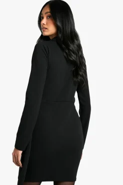 Robe blazer ajustée à détails croisés