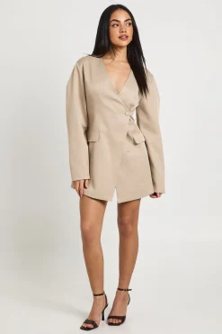 Robe Blazer à Boutons Devant et Manches Bouffantes