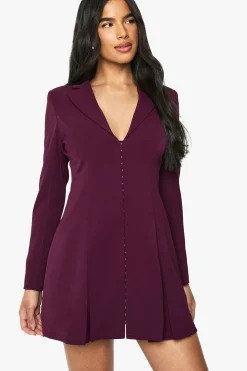Robe blazer cintrée avec fermeture à crochets et œillets