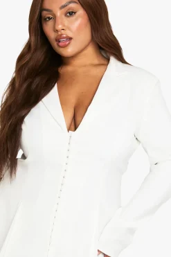 Robe Blazer Cintrée Grande Taille Avec Détail Agrafes Et Taille Marquée