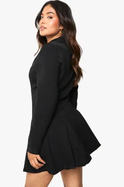 Robe Blazer Cintrée Petite Avec Détail D'agrafes Et Taille Froncée