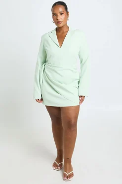 boohoo Robe Blazer Drapée Devant Grande Taille<Femme Tailleurs|Robes À Manches Longues