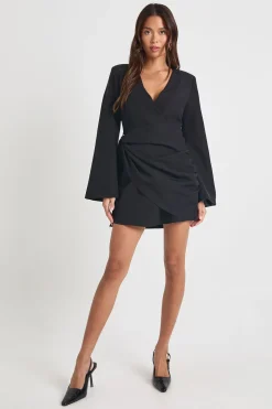 boohoo Robe Blazer Drapée Sans Col Avec Ceinture À Nouer<Femme Tailleurs|Robes À Manches Longues
