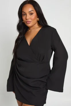 boohoo Robe blazer enveloppante à l'avant Plus<Femme Robes À Manches Longues|Robes