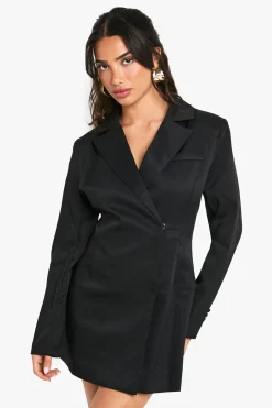 boohoo Robe blazer enveloppante structurée surdimensionnée pour petites<Femme Tailleurs|Robes À Manches Longues