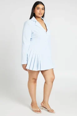 boohoo Robe Blazer À Jupe Plissée Et Boutonnage Grande Taille<Femme Tailleurs|Robes À Manches Longues