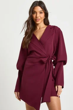Robe blazer à manches volumineuses et taille nouée