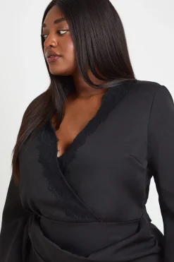 Robe Blazer Portefeuille Grande Taille Avec Finitions En Dentelle