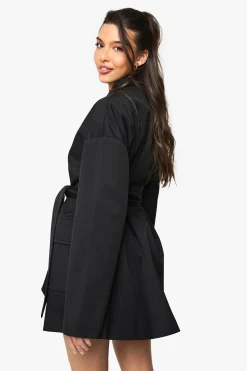 boohoo Robe blazer portefeuille surdimensionnée coupée sur mesure<Femme Tailleurs|Robes À Manches Longues