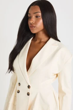 boohoo Robe blazer structurée aux détails de boutons<Femme Tailleurs|Robes À Manches Longues
