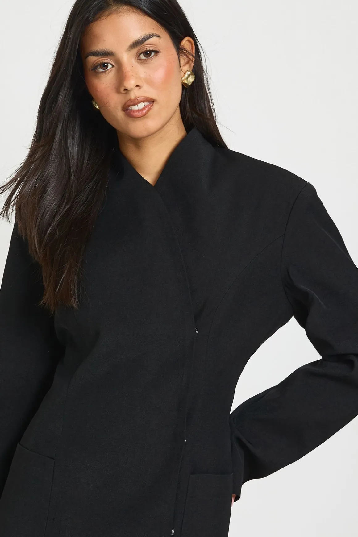 Robe Blazer Structurée à Col Montant et Devant Croisé