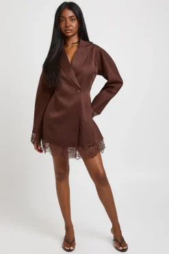 boohoo Robe Blazer Structurée À Ourlet En Dentelle<Femme Tailleurs|Satin Et Dentelle