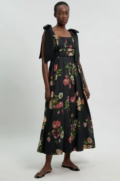 Robe à bretelles florale de printemps en soie et coton tissé