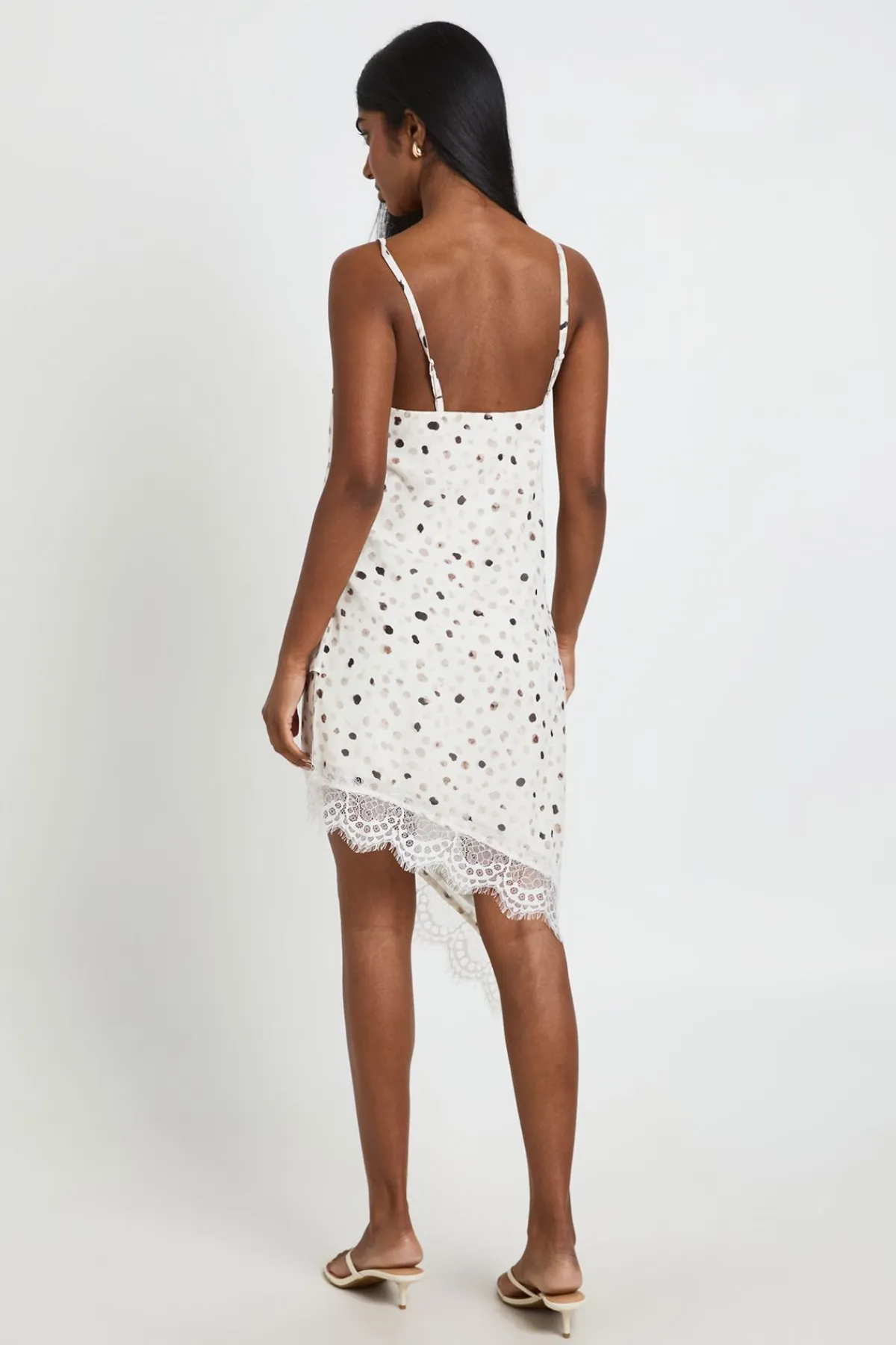 boohoo Robe Caraco Asymétrique À Pois Avec Bordure En Dentelle<Femme Pois|Satin Et Dentelle
