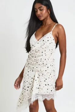 boohoo Robe Caraco Asymétrique À Pois Avec Bordure En Dentelle<Femme Pois|Satin Et Dentelle