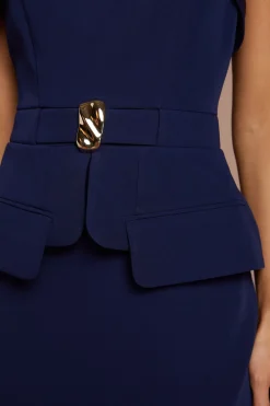 Robe Ceinturée Sans Manches À Détail Péplum