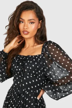 Robe champêtre mi-longue en mousseline de soie à pois