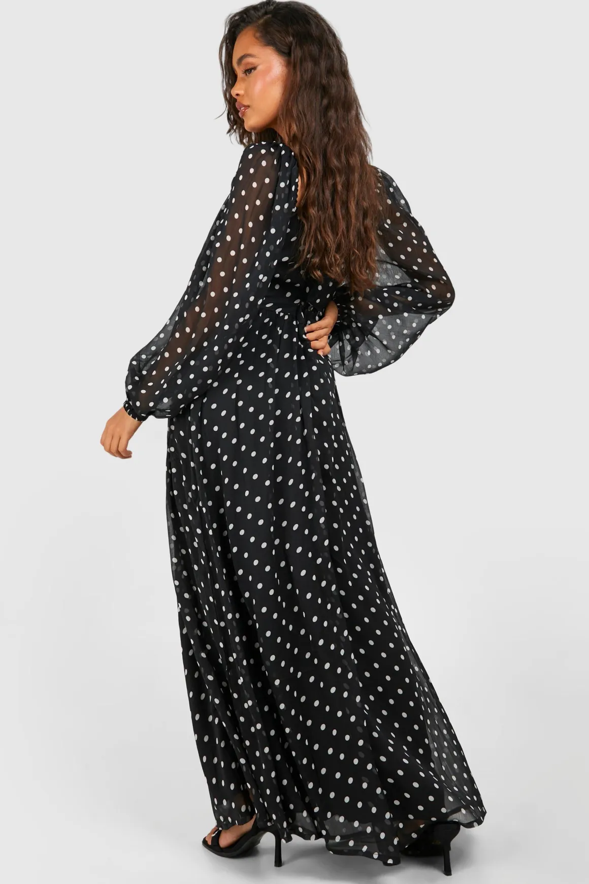 Robe champêtre mi-longue en mousseline de soie à pois