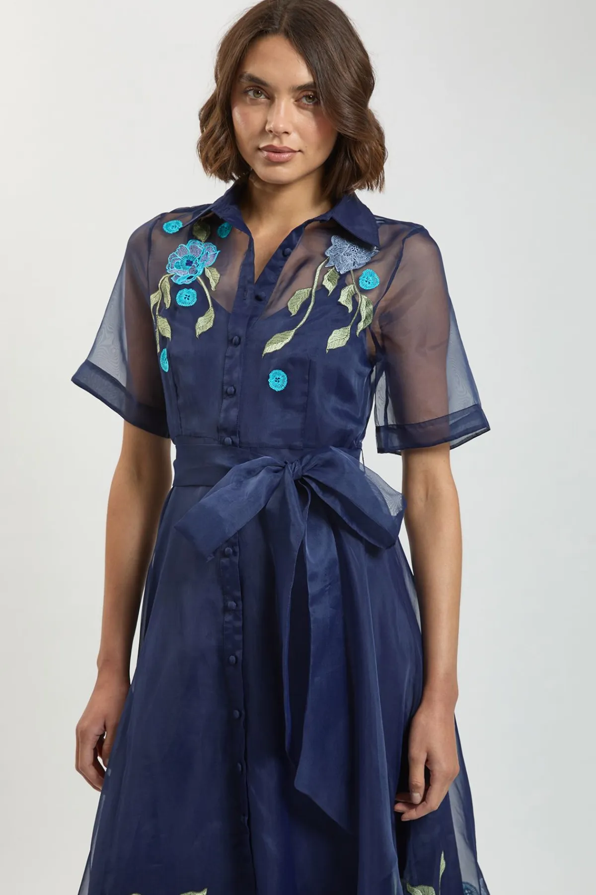 KarenMillen Robe Chemise Ceinturée En Organdi Avec Broderie Détaillée<Femme Robes Chemise|Toutes Les Robes