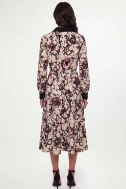 Robe Chemise À Col Avec Détails En Dentelle Florale